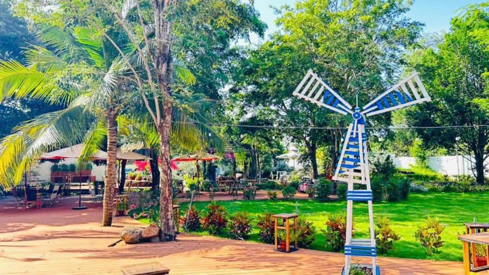 Ho Coc Park & Resort Xa Nhu Lam Buitenkant foto